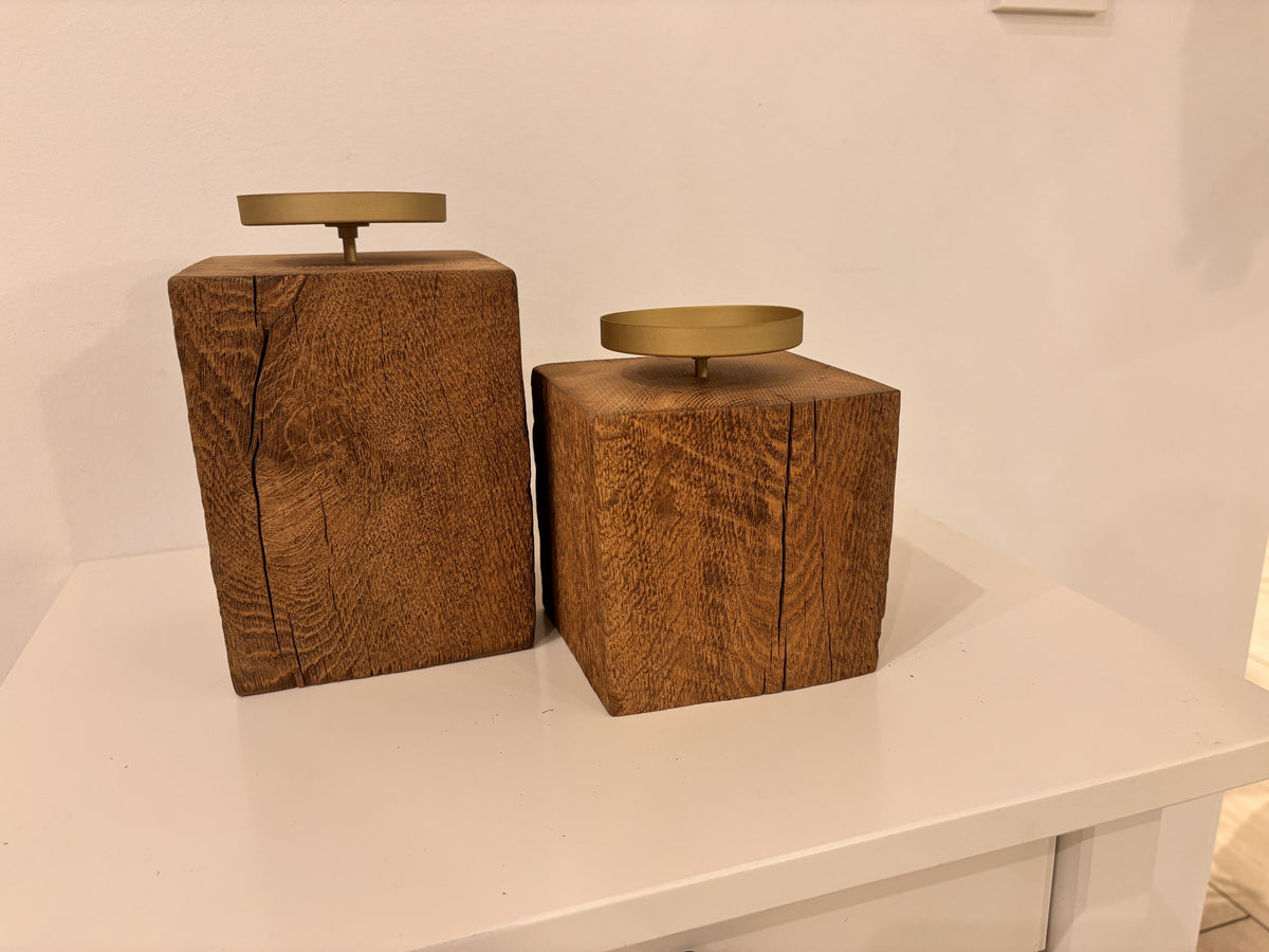 Zweier-Set aus antiker Eiche mit goldener Stahlhalterung